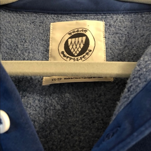 Urban outfitters button up pullover - Picture 2 of 3